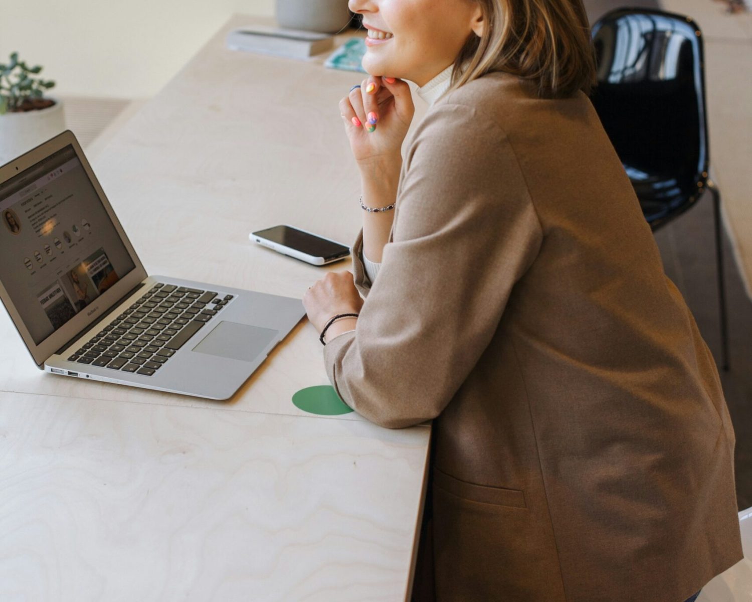 daria-pimkina-Dj5HnHMtkH0-unsplash