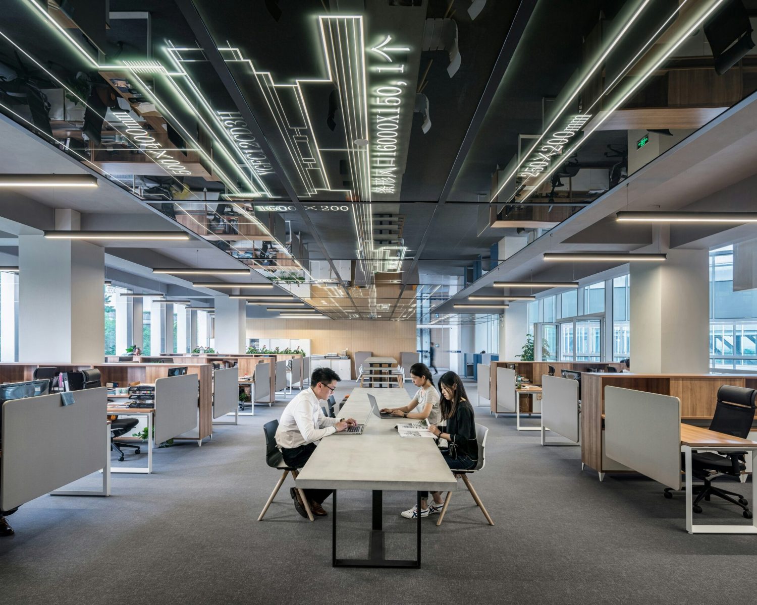 lycs-architecture-U2BI3GMnSSE-unsplash