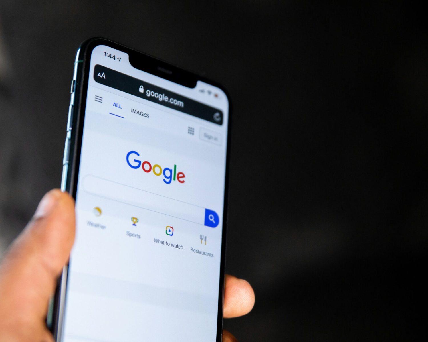 solen-feyissa-UWVJaDvXW_c-unsplash